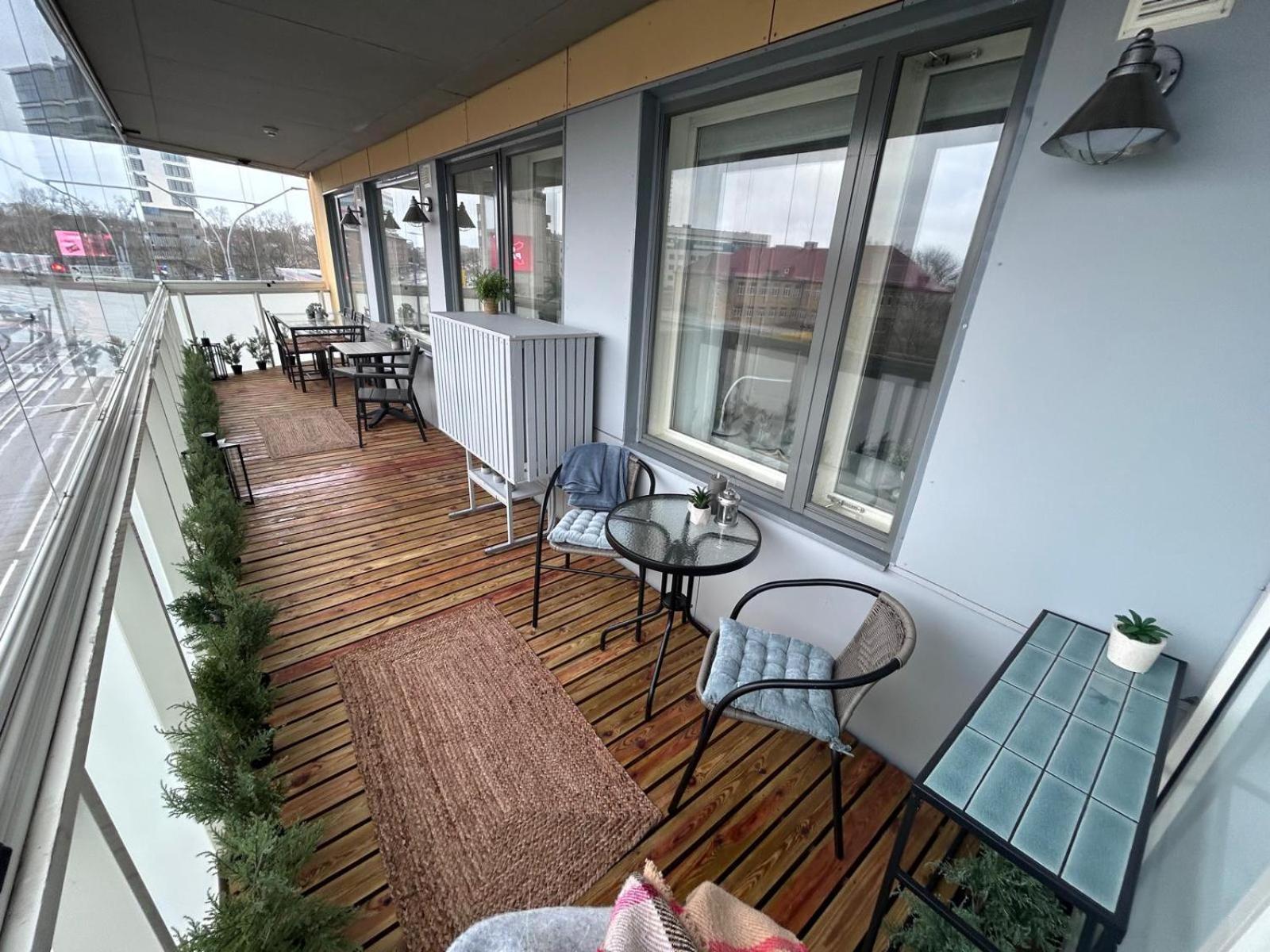 Stella'S Apartment - City Center - Free Secure Parking - Big Sun Terrace - Air Conditioning - Wifi - Tram To The Tallinn Bus Station And Old Town 外观 照片