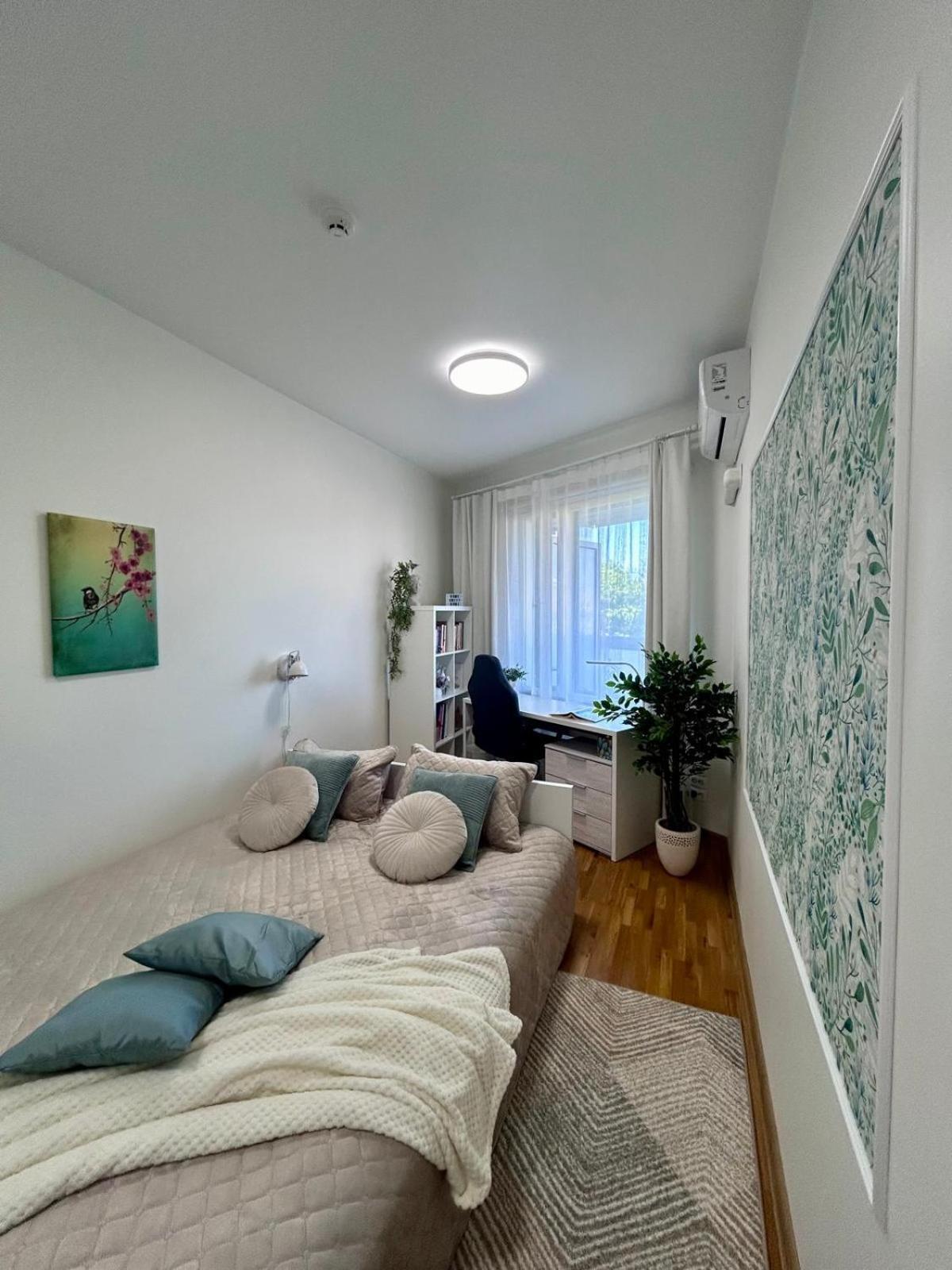 Stella'S Apartment - City Center - Free Secure Parking - Big Sun Terrace - Air Conditioning - Wifi - Tram To The Tallinn Bus Station And Old Town 外观 照片
