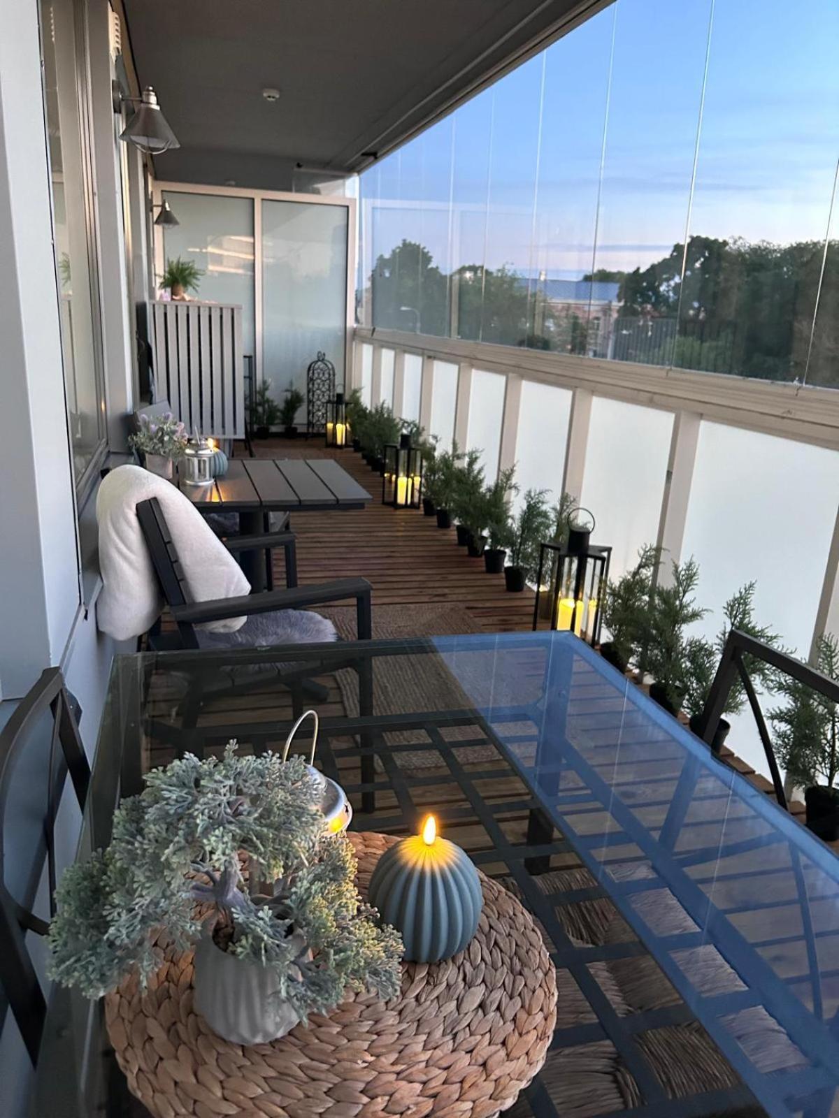 Stella'S Apartment - City Center - Free Secure Parking - Big Sun Terrace - Air Conditioning - Wifi - Tram To The Tallinn Bus Station And Old Town 外观 照片